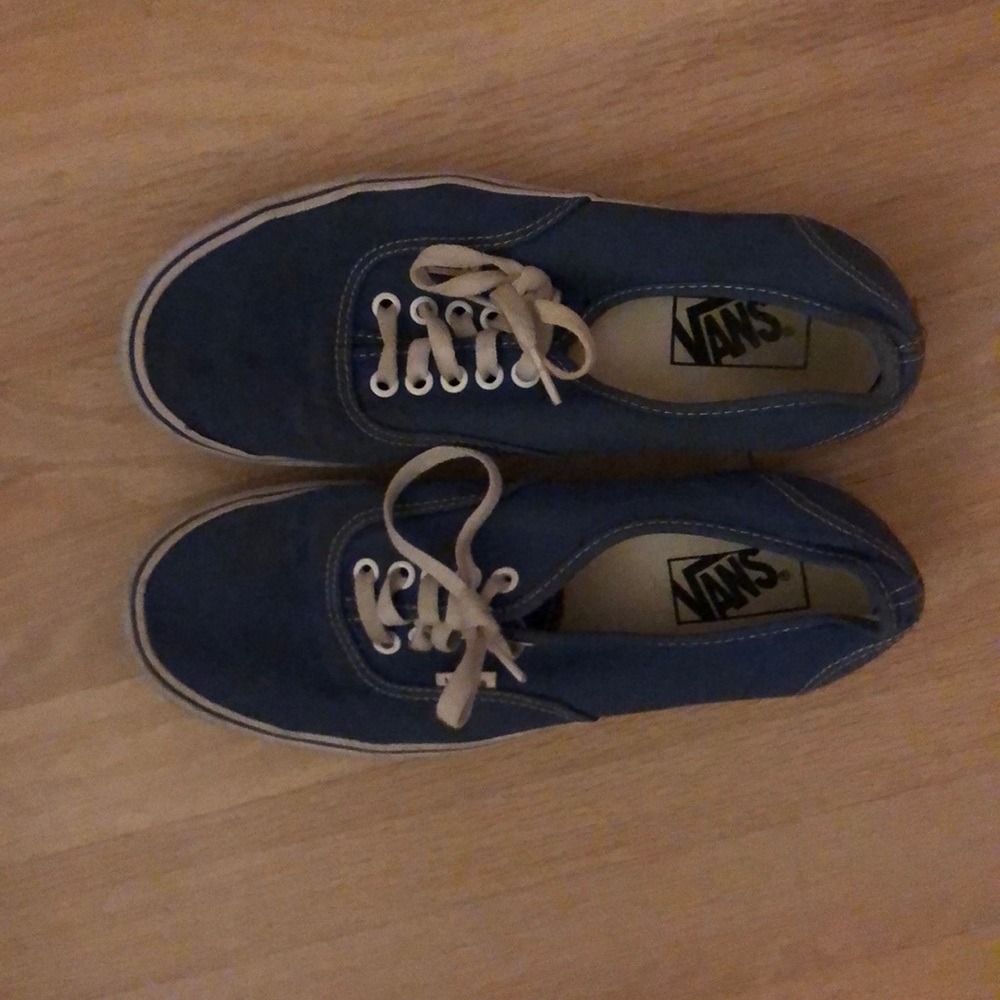 Navy Vans - Picture 1 of 1